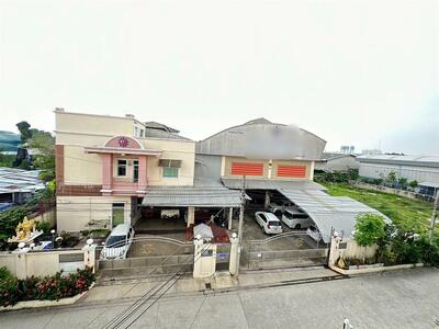 ขาย - โรงงาน+ออฟฟิศ 3 ชั้น 320 ตร.ว. ซอยสุขสวัสดิ์70 ซอย15, สมุทรปราการ