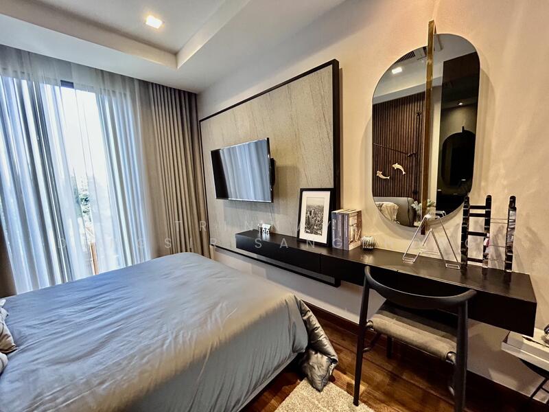 For Sale - 4-BR Villa, Bangkok