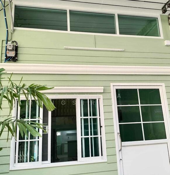 ให้เช่า - ทาวน์เฮาท์ 4-ห้องนอน, กรุงเทพ