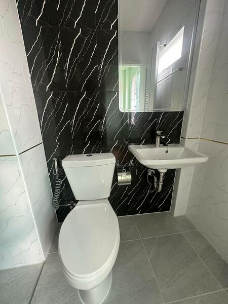 ให้เช่า - ทาวน์เฮาท์ 4-ห้องนอน, กรุงเทพ