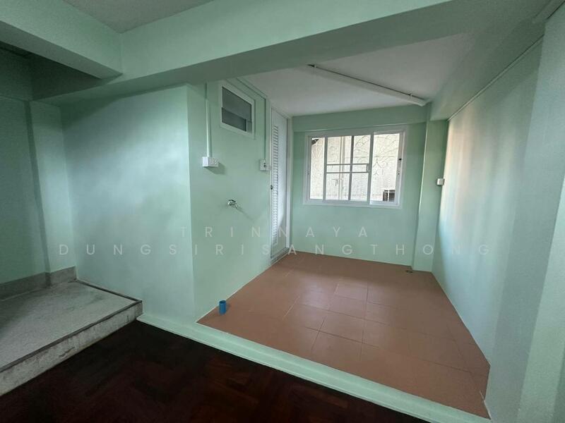 ให้เช่า - ทาวน์เฮาท์ 4-ห้องนอน, กรุงเทพ