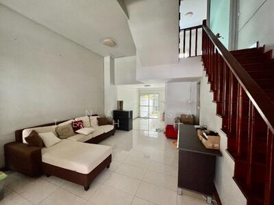 ขาย - Prinluck Navamin : ปริญลักษณ์ นวมินทร์, กรุงเทพ