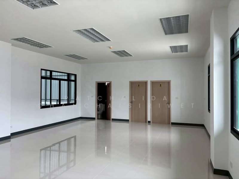 STAND ALONE FACTORY / WAREHOUSE for RENT | THEPHARAK SAMUTRPRAKARN, Samut Prakan, Bang Pla, Bang Plee, Samut Prakan, , 982 sqm, Warehouse/Factory For Rent, by Patchalida Chanchaisiriwet, 500030824 - DDproperty.com