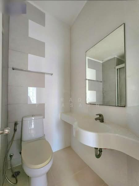 Lumpini Place Ratchayothin, Bangkok, 1484 Phahonyothin Road, Chan Kasem, Chatuchak, Bangkok, 1 Bedroom, 28 sqm, Condo For Rent, by Airada Parasarn, 500030843 - DDproperty.com