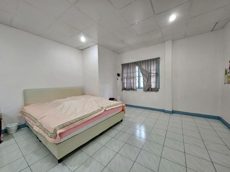 ขาย - ขายบ้านเดี่ยวรีโนเวทใหม่ บ้านมุม ซอยบางแค 55/2 แยก 11 - ขนาด 23.70 ตรว., กรุงเทพ