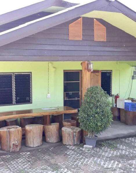 For Sale - ที่ดินพร้อมสิ่งปลูกสร้างพร้าว เชียงใหม่, Chiang Mai