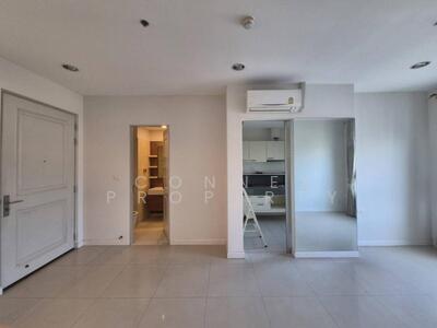 For Rent - Q House Condo Sathorn, Bangkok