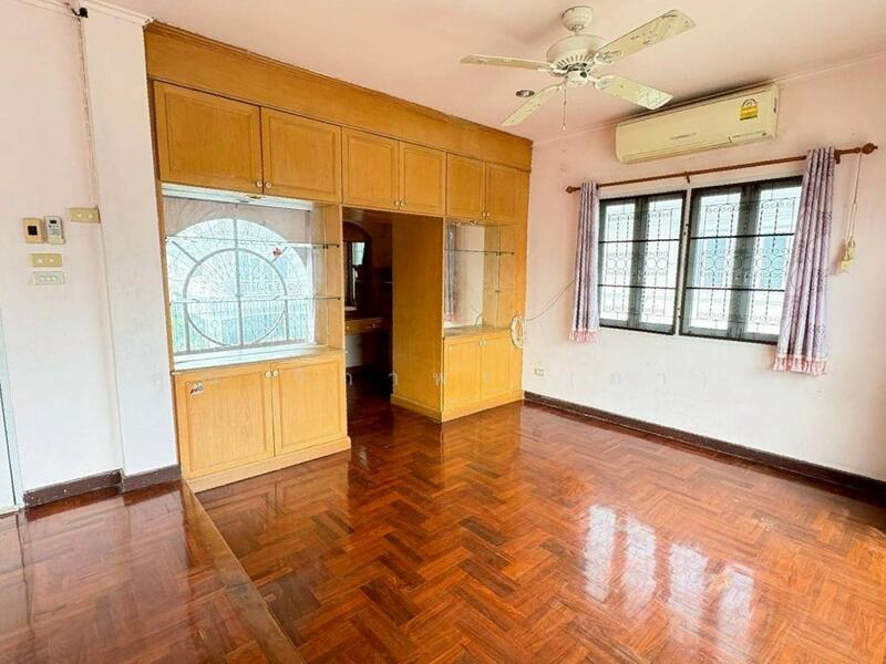 For Sale - Manthana Phraya Suren, Bangkok