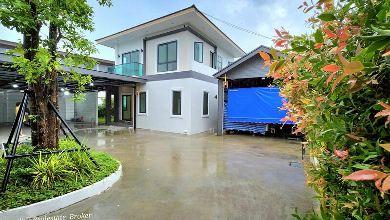 ขาย - บ้านโมเดิร์นหลังโบ๊เบ๊อุดรธานี, อุดรธานี