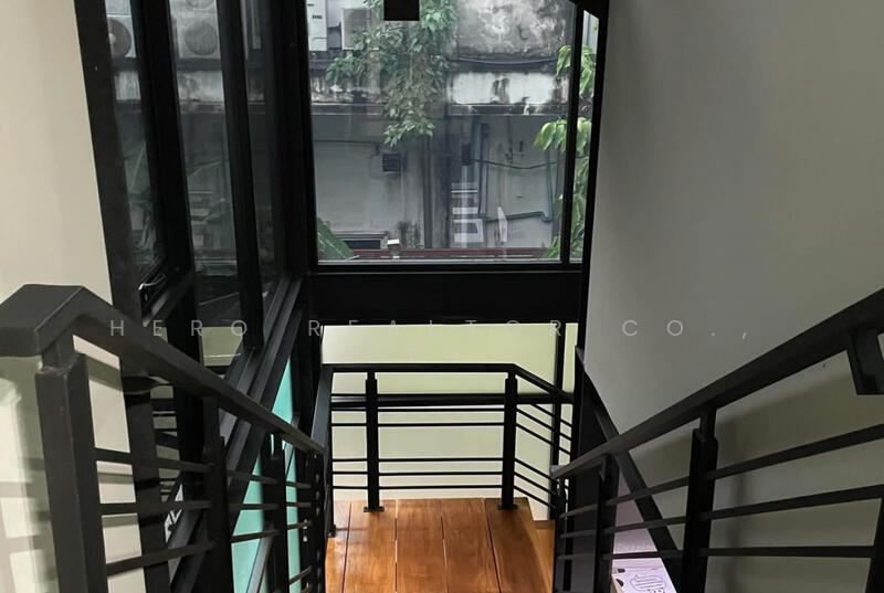 For Rent - For Rent Bangkok Office Space Sukhumvit BTS Bearing BRE26180, Bangkok