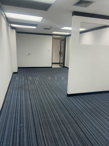 For Rent - For Rent Bangkok Office Space Phloen Chit Pathum Wan BTS Chit Lom BRE26182, Bangkok