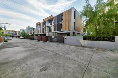 ขาย - เดอะ วิลโล่ ทาวน์โฮม รามอินทรา, กรุงเทพ