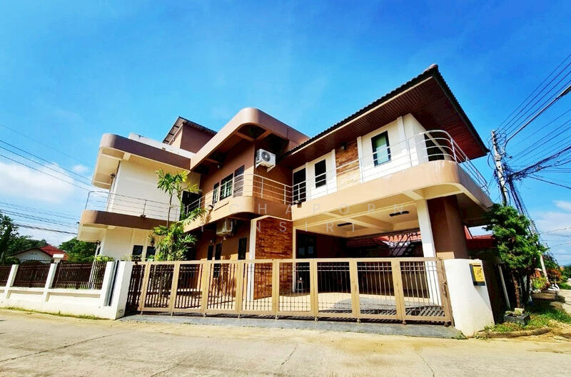 ให้เช่า - บ้านในโครงการ ให้เช่าเดือนละ 35,000 บาท ใกล้เซ็นทรัลแอร์พอร์ตเพียง 10 นาที No.9H177, เชียงใหม่