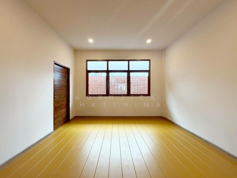 For Rent - Commercial Building 2 units, Chiang Mai