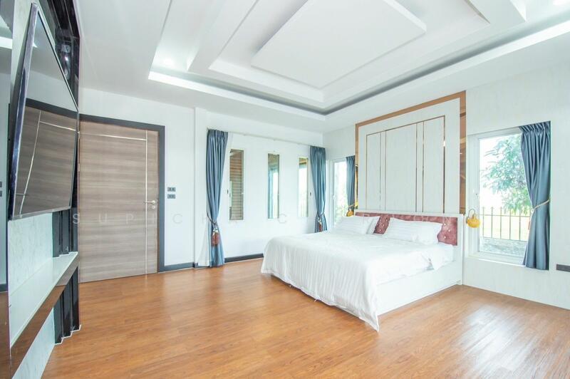 4-BR Villa, Chon Buri (Pattaya), Huai Yai, Bang Lamung (Pattaya), Chon Buri (Pattaya), 4 Bedrooms, 382 sqm, Villa For Sale, by Supicha Chorjong, 500033472 - DDproperty.com