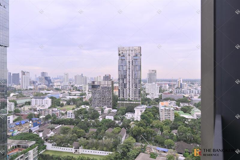 The Esse Sukhumvit 36, Bangkok, Soi Sukhumvit 36, Sukhumvit Road, Phra Kanong, Khlong Toei, Bangkok, 1 Bedroom, 38 sqm, Condo For Rent, by Nicha Peerakittikul, 500033647 - DDproperty.com