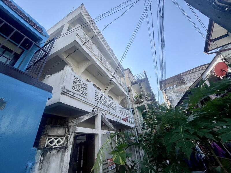 ขาย - เริ่มลงทุนวันนี้ หากบริหารดี ๆ อาจได้ผลตอบแทนถึง 10% ต่อปี!!!! ขายหอพัก 3 ชั้น 8 ห้อง ในซอยจรัญฯ 33, กรุงเทพ