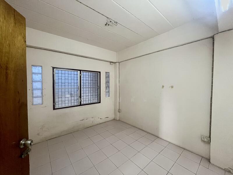 ขาย - เริ่มลงทุนวันนี้ หากบริหารดี ๆ อาจได้ผลตอบแทนถึง 10% ต่อปี!!!! ขายหอพัก 3 ชั้น 8 ห้อง ในซอยจรัญฯ 33, กรุงเทพ