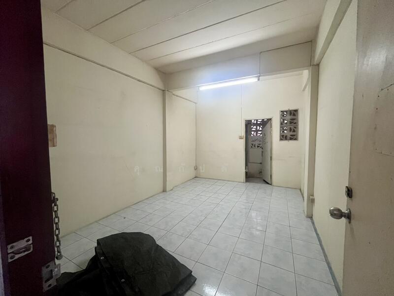 ขาย - เริ่มลงทุนวันนี้ หากบริหารดี ๆ อาจได้ผลตอบแทนถึง 10% ต่อปี!!!! ขายหอพัก 3 ชั้น 8 ห้อง ในซอยจรัญฯ 33, กรุงเทพ