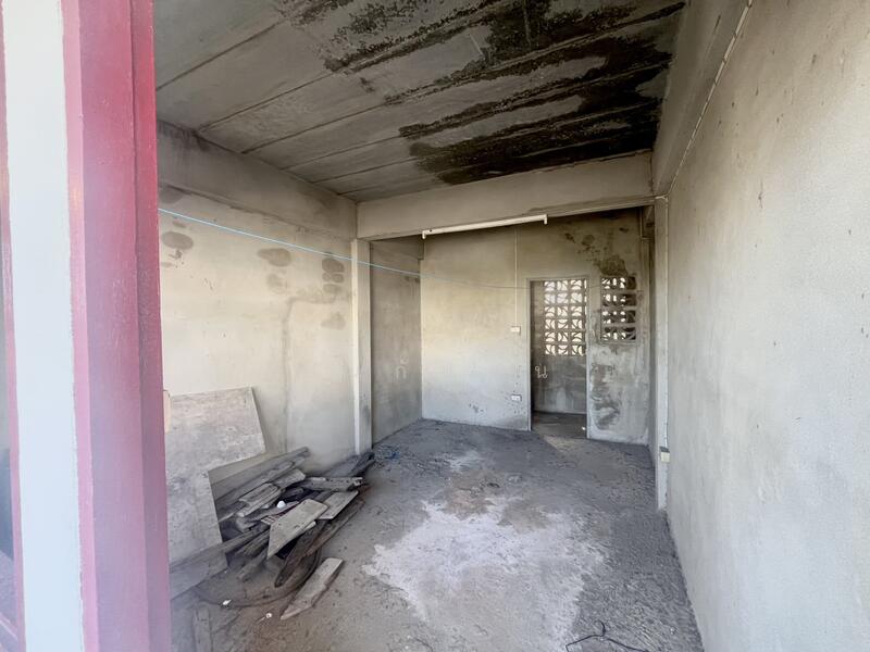 For Sale - เริ่มลงทุนวันนี้ หากบริหารดี ๆ อาจได้ผลตอบแทนถึง 10% ต่อปี!!!! ขายหอพัก 3 ชั้น 8 ห้อง ในซอยจรัญฯ 33, Bangkok