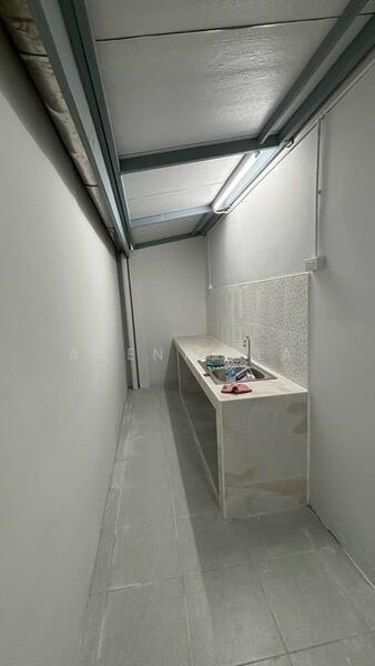 ให้เช่า - Warehouse with office for rent near ICONSIAM (SPSAD3646), กรุงเทพ