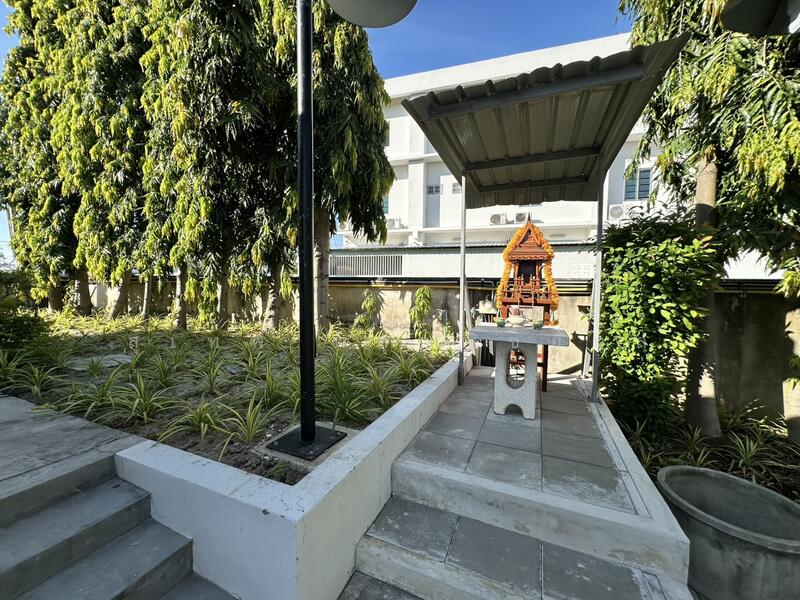 For Rent - Office Space for Rent in the Heart of Rayong ,Prime Location Near Central Rayong and Big C, 200 m Ta, Rayong