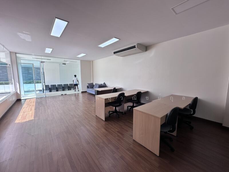 For Rent - Office Space for Rent in the Heart of Rayong ,Prime Location Near Central Rayong and Big C, 200 m Ta, Rayong