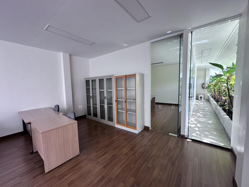 For Rent - Office Space for Rent in the Heart of Rayong ,Prime Location Near Central Rayong and Big C, 200 m Ta, Rayong