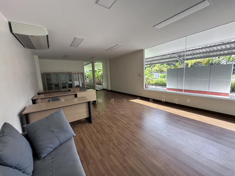 For Rent - Office Space for Rent in the Heart of Rayong ,Prime Location Near Central Rayong and Big C, 200 m Ta, Rayong