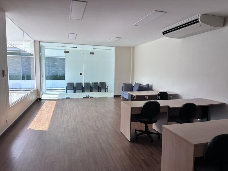 For Rent - Office Space for Rent in the Heart of Rayong ,Prime Location Near Central Rayong and Big C, 200 m Ta, Rayong