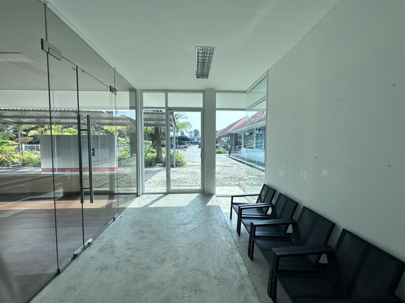 For Rent - Office Space for Rent in the Heart of Rayong ,Prime Location Near Central Rayong and Big C, 200 m Ta, Rayong
