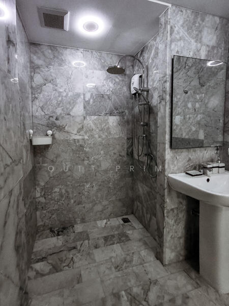 ให้เช่า - Naiharn Sea Condominium : ในหาน ซี คอนโดมิเนียม, ภูเก็ต