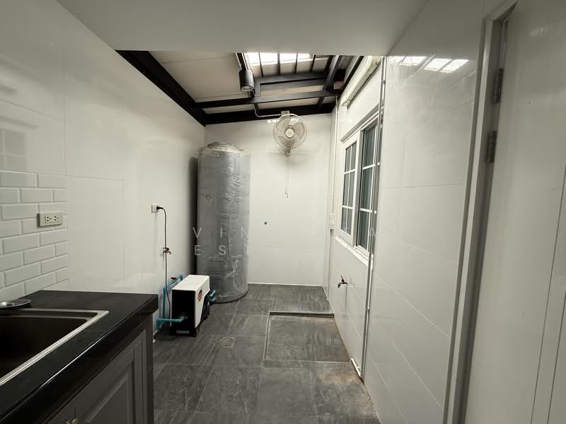 Golden Town Vibhavadi-Chaengwattana : โกลเด้น ทาวน์ วิภาวดี-แจ้งวัฒนะ, กรุงเทพ, ซอย แจังวัฒนะ 14, ทุ่งสองห้อง, หลักสี่, กรุงเทพ, 96 ตร.ม., ทาวน์เฮ้าส์ ขาย, โดย Living Real Estates, 500034747 - DDproperty.com