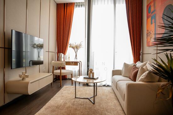AESTIQ Thonglor : เอสทีค ทองหล่อ, กรุงเทพ