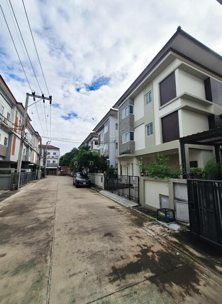 For Sale - Taradee Ratchapreuk, Nonthaburi