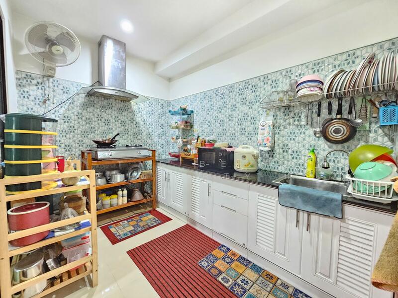 ขาย - High Living 7 : ไฮท์ลิฟวิ่ง โครงการ 7, ชลบุรี