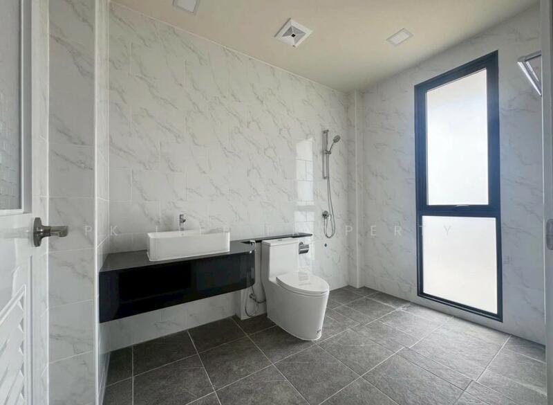 ขาย - 10S0107 This house for sale 5,200,000 baht 3 bedroom 2 bathroom located at muang, ภูเก็ต