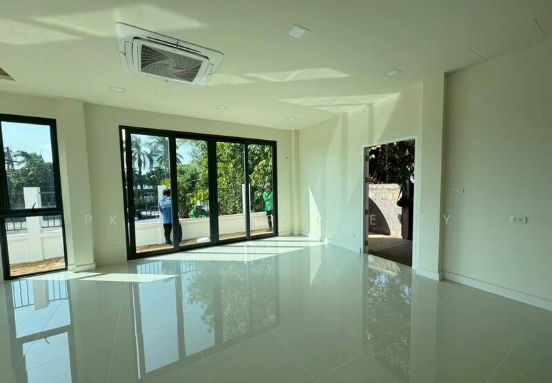 ขาย - 10S0107 This house for sale 5,200,000 baht 3 bedroom 2 bathroom located at muang, ภูเก็ต