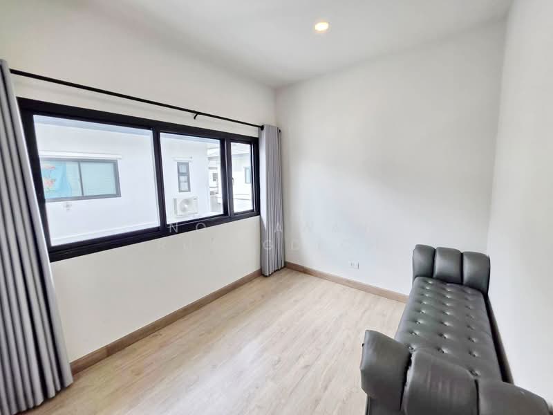 Britania Saimai Khukhot Station, Bangkok, 117 Sai Mai Rd., Sai Mai, Bangkok, 4 Bedrooms, 150 sqm, Single Detached House For Sale, by Noppawan Ruangdech, 500036400 - DDproperty.com