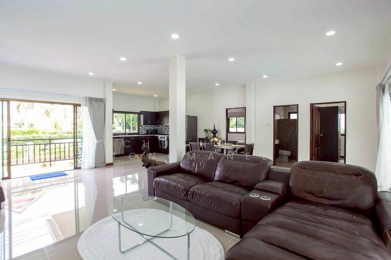 ขายด่วน! วิลล่าพร้อมสระว่ายน้ำ The Height 1 หัวหิน ซอย 70 132.6 ตรว 7.9 ล้าน, ประจวบคีรีขันธ์, หัวหิน, หัวหิน, ประจวบคีรีขันธ์, 154 ตร.ม., วิลล่า ขาย, โดย Chuanpit Tongmanee, 500036499 - DDproperty.com