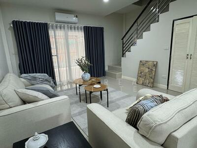 ขาย - ขายบ้านในพัทยาตะวันออก, ชลบุรี