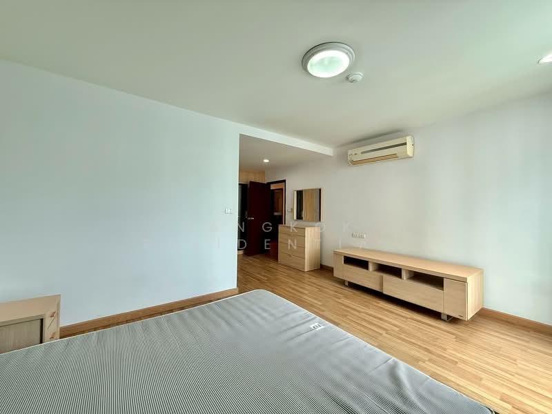 Y.O. Place, Bangkok, 223 Soi Sai Nam Thip 2, Khlong Toei, Khlong Toei, Bangkok, 3 Bedrooms, 111 sqm, Apartment For Rent, by Bangkok Residential, 500036880 - DDproperty.com