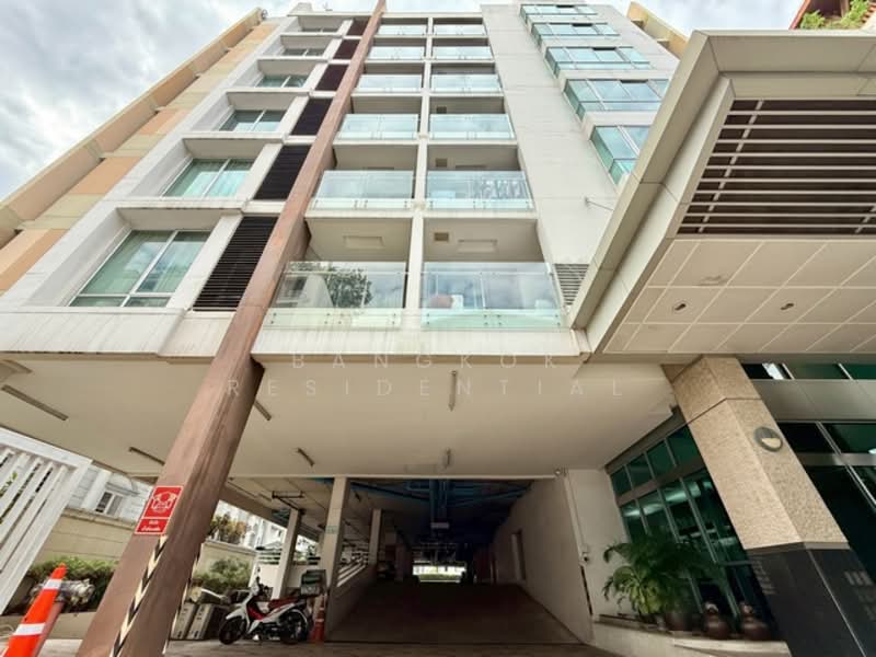 Y.O. Place, Bangkok, 223 Soi Sai Nam Thip 2, Khlong Toei, Khlong Toei, Bangkok, 3 Bedrooms, 111 sqm, Apartment For Rent, by Bangkok Residential, 500036880 - DDproperty.com