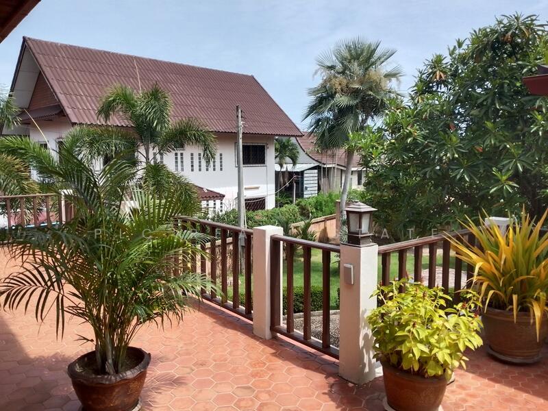 Pool View Villa for Sale – Huay Yai, Pattaya, Chon Buri (Pattaya), Bang Lamung, Bang Lamung (Pattaya), Chon Buri (Pattaya), 3 Bedrooms, 1,589 sqm, Single Detached House For Sale, by PLC Real Estate, 500036936 - DDproperty.com