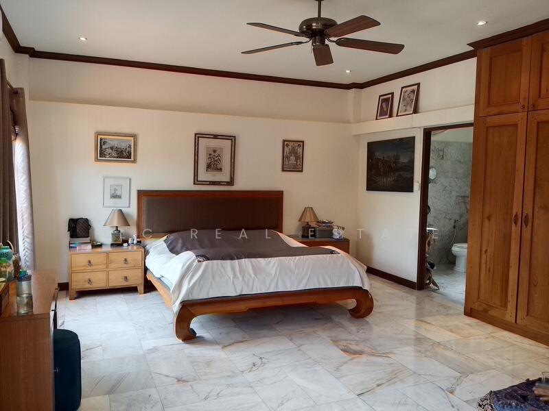 Pool View Villa for Sale – Huay Yai, Pattaya, Chon Buri (Pattaya), Bang Lamung, Bang Lamung (Pattaya), Chon Buri (Pattaya), 3 Bedrooms, 1,589 sqm, Single Detached House For Sale, by PLC Real Estate, 500036936 - DDproperty.com