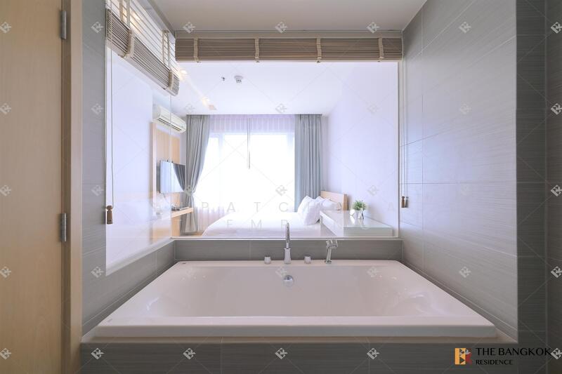 Siri At Sukhumvit, Bangkok, 902 Sukhumvit Road, Phra Kanong, Khlong Toei, Bangkok, 2 Bedrooms, 69 sqm, Condo For Rent, by Nicha Peerakittikul, 500036999 - DDproperty.com