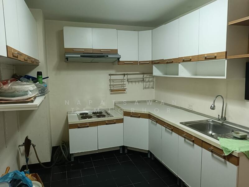 ขาย - Le Chateau Condominium Rama 9 : เลอ ชาโตว์ คอนโดมีเนียม พระราม 9, กรุงเทพ