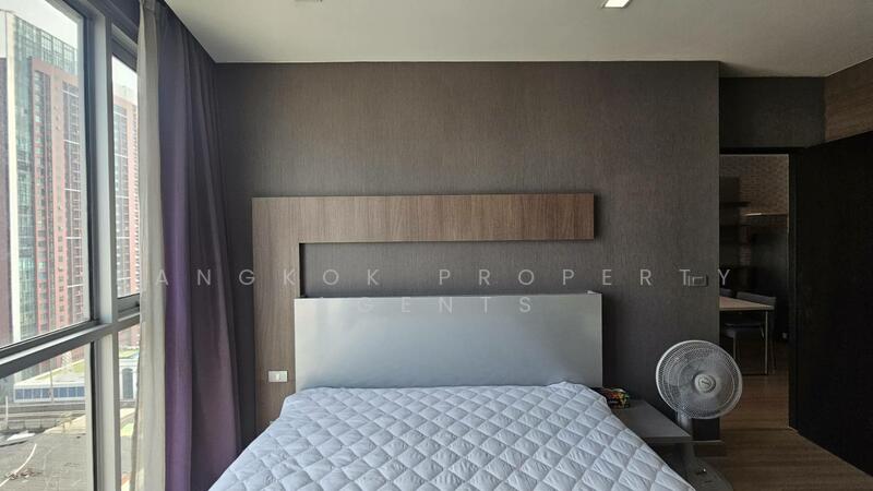 Sky Walk Residences, Bangkok, 1599 Sukhumvit Road, Phra Kanong Nua, Watthana, Bangkok, 2 Bedrooms, 60 sqm, Condo For Rent, by Bangkok property agents, 500037489 - DDproperty.com