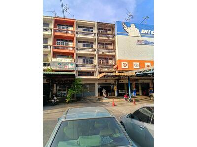 ขาย - โอกาสเป็นของคนเห็นก่อน ขายอาคารพาณิชย์ติดถนนสุวินทวงศ์ ติดถนนใหญ่ ใกล้ 4 แยกมีนบุรี เหมาะเปิดกิจการ, กรุงเทพ