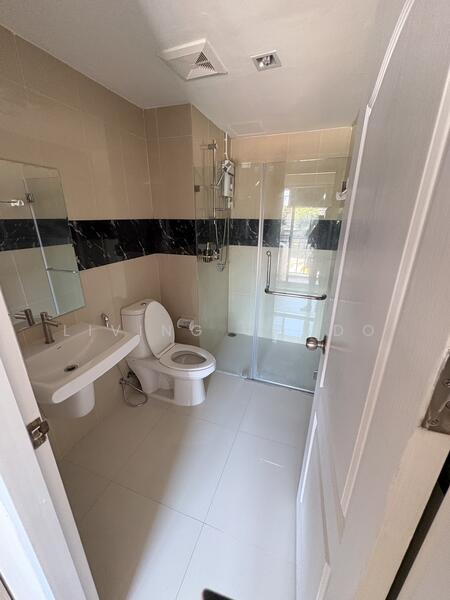 Iris Avenue Onnuch-Suvarnabhumi, Bangkok, Lat Krabang Road, Lat Krabang, Lat Krabang, Bangkok, 1 Bedroom, 28 sqm, Condo For Rent, by Living Condo, 500037885 - DDproperty.com